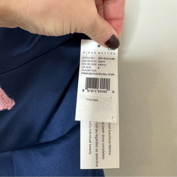 NWT Aidan Mattox Navy Strapless Pleated Ballgown Size 8 - Picture 6 of 6